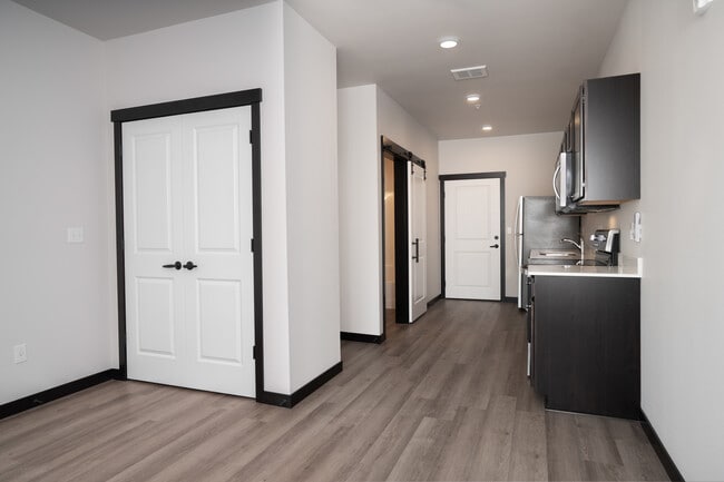 Studio - A - The Outpost Apartments