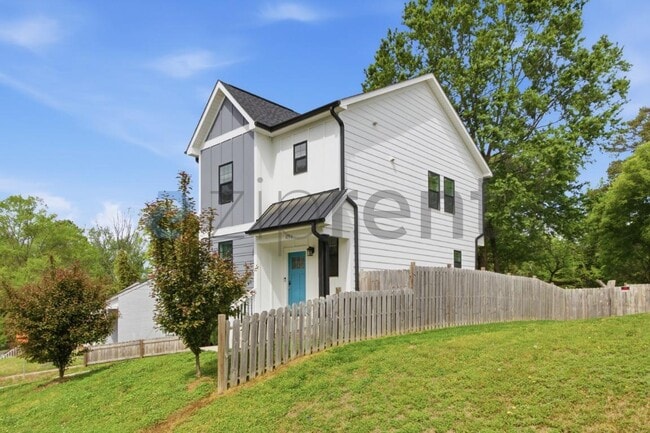 Photo - 413A Cecil St