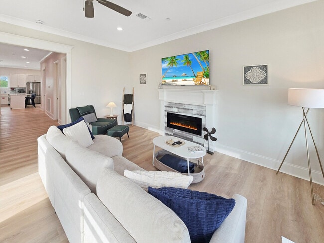 Photo - 996 Beach Blvd W Unit SI ID1473613P