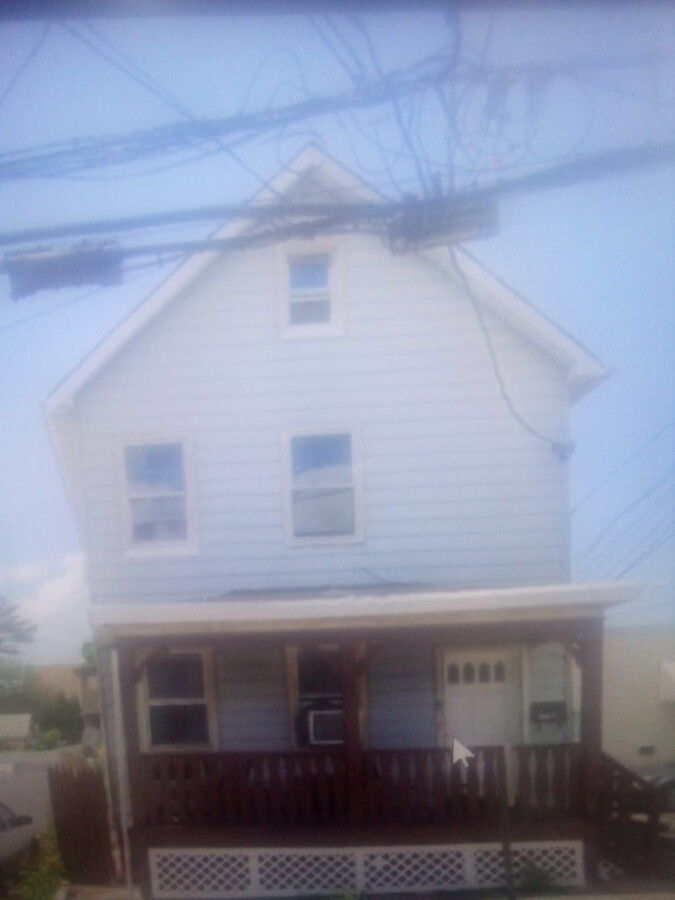 Photo - 325 Pershing Ave House