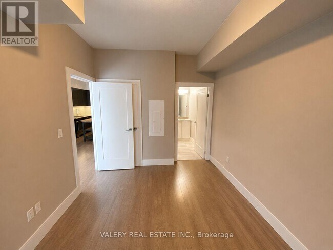 Photo - 15 Prince Albert Blvd Unit 519