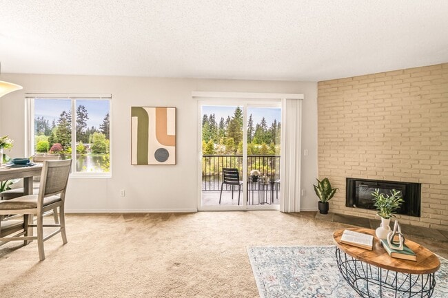 Photo - 2 Bedroom 1 Bathroom Lakeside Unit!