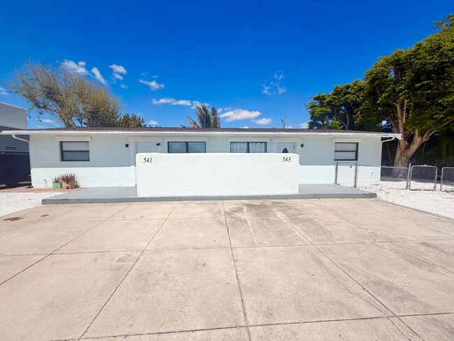 Building Photo - RFR (543 103rd Ave) Unit 543