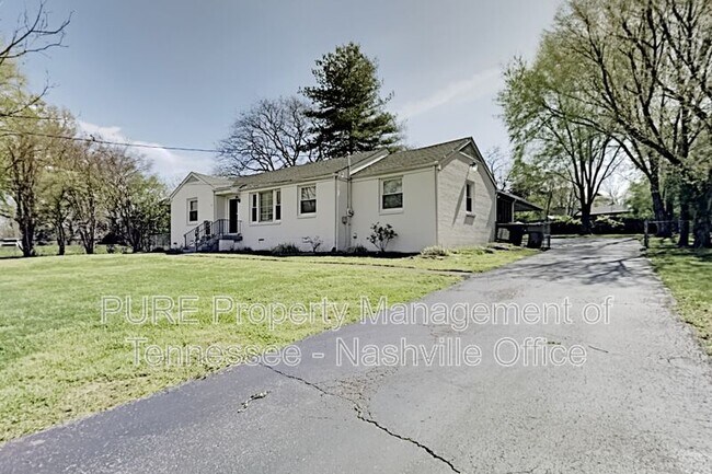 Photo - 537 Whispering Hills Dr