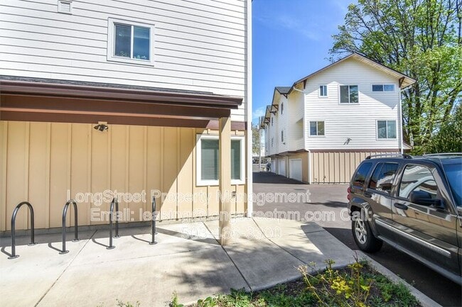 Photo - 1960 NW Taylor Ave