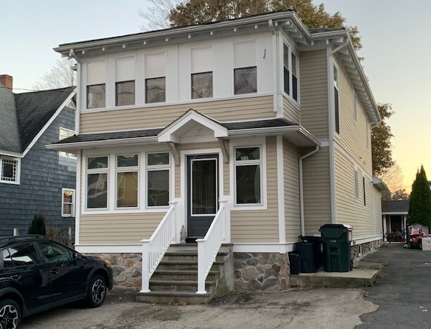 Building Photo - 16 Franklin St Unit 2