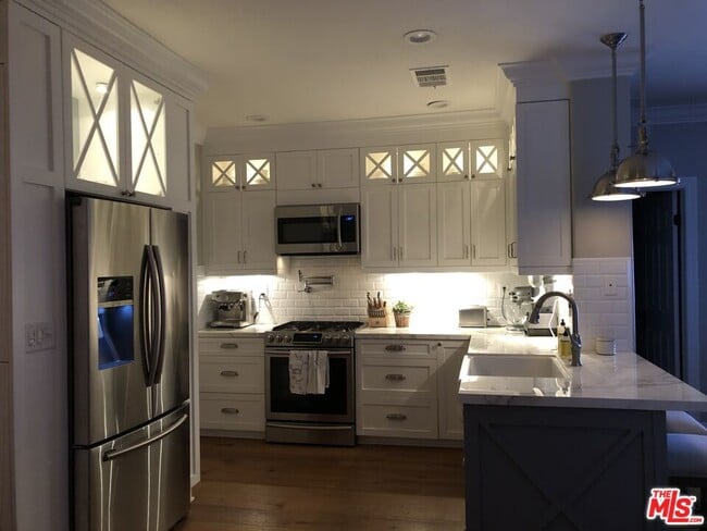 27060 Victoria Ln 111  