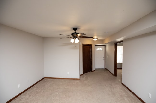 Photo - 2216 S Leonard Rd Unidad 1