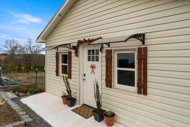 Photo - 6500 Nathan Ave