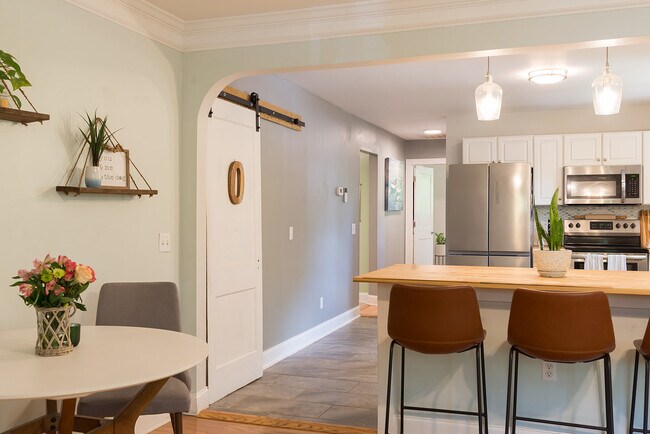 Photo - 4512 Balcomb St