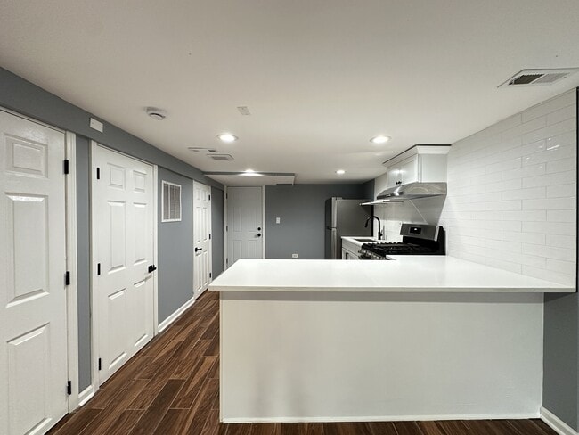 Photo - 2317 N Keeler Ave Unidad J09P