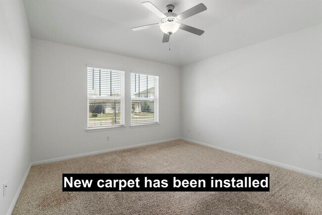 Photo - 121 Oakdale Meadows Ln