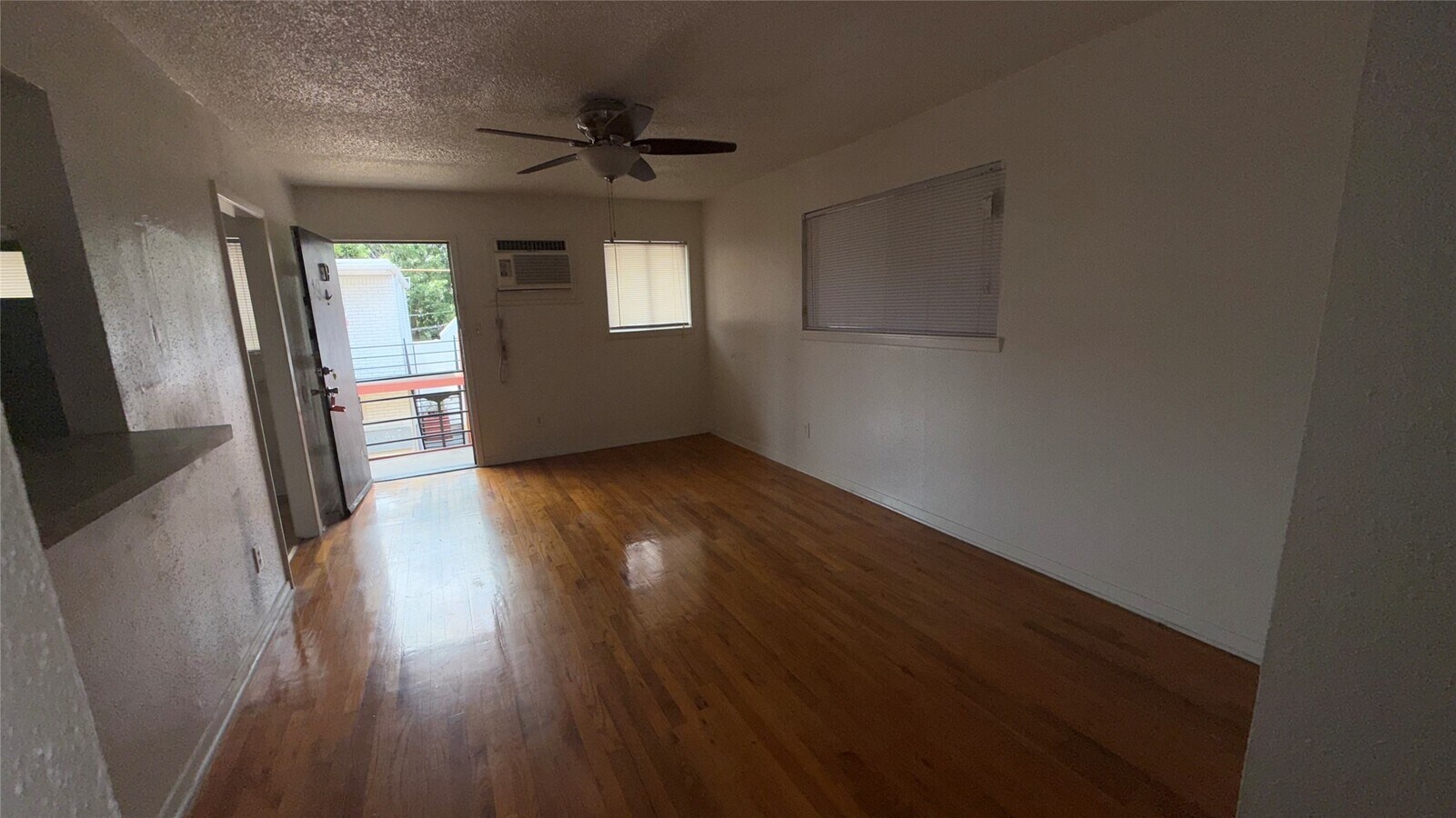 Photo - 4921 Crawford St Unit 19