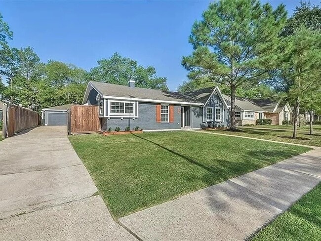 Photo - 1907 Briarcreek Blvd