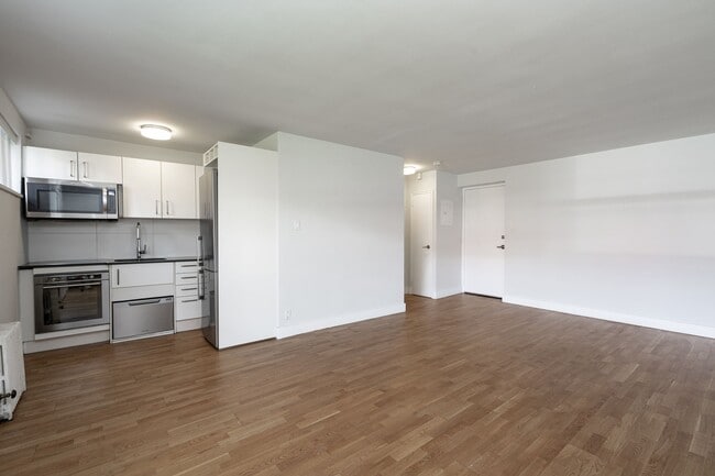 Photo - 25 Eccleston Dr Unit 106