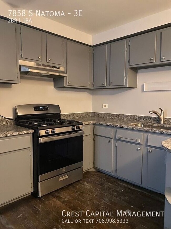 Photo - 7858 S Natoma Ave