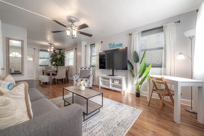 Photo - 617 Swann Dr Unidad ID1053138P