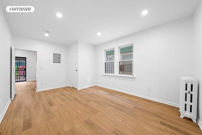 Photo - 43-07 60th St