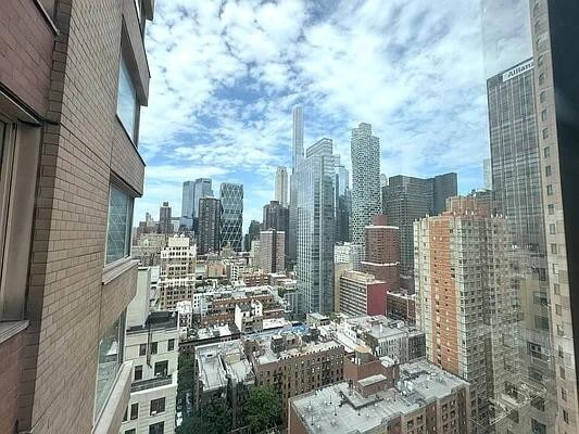 Photo - 350 W 50th St Unidad 26A