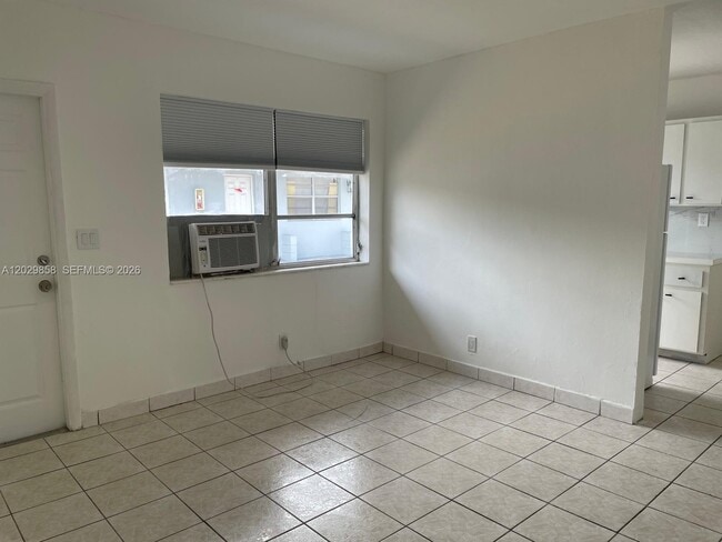Photo - 6021 Polk St Unit 4