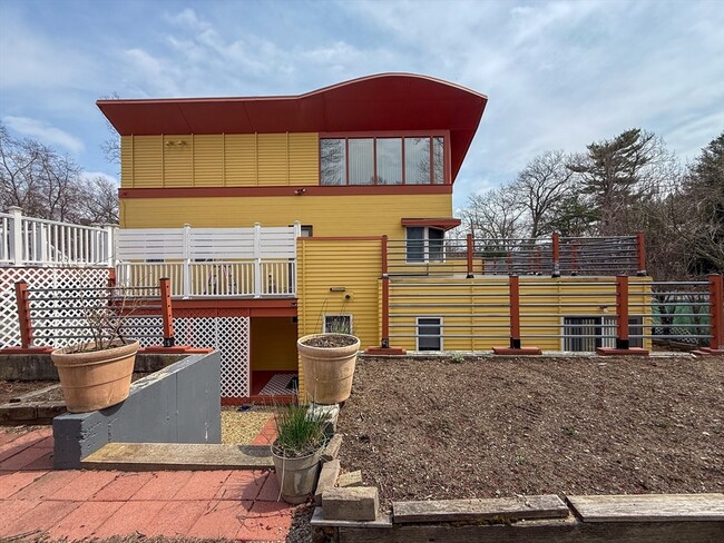 Photo - 5 Avondale Ave House