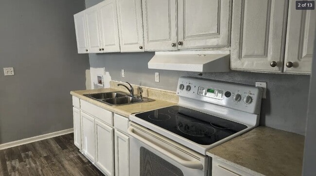 Photo - 143 Latimer Rd Unit 143