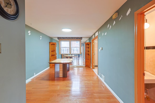 Photo - 2421 Vista St