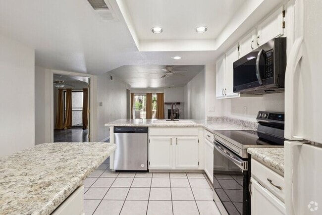 Building Photo - 205 N 74th St Rental