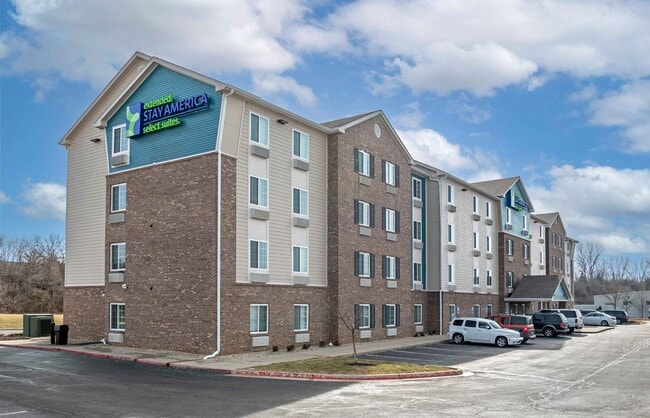 Furnished Studio-Indianapolis - West