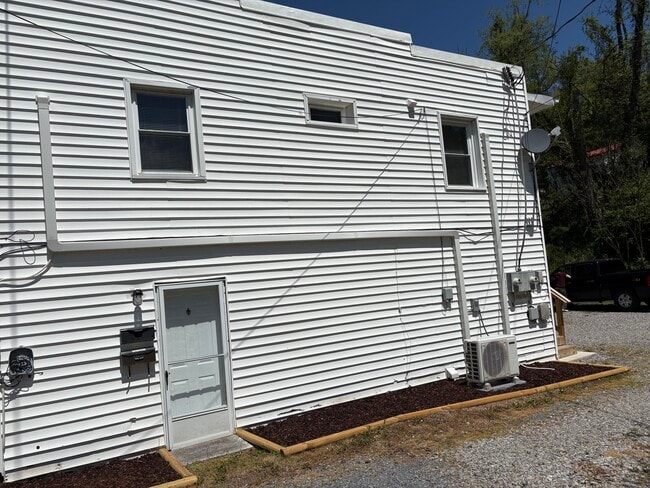 Photo - 557 S Church St Unit A