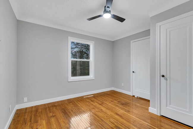 Photo - 355 Central Ave N