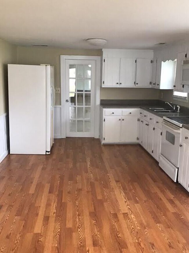 Photo - 404 S Cumberland St