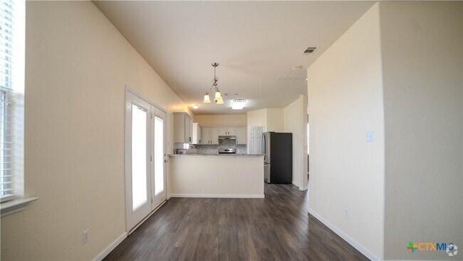 Building Photo - 6107 Bridgewood Dr Rental