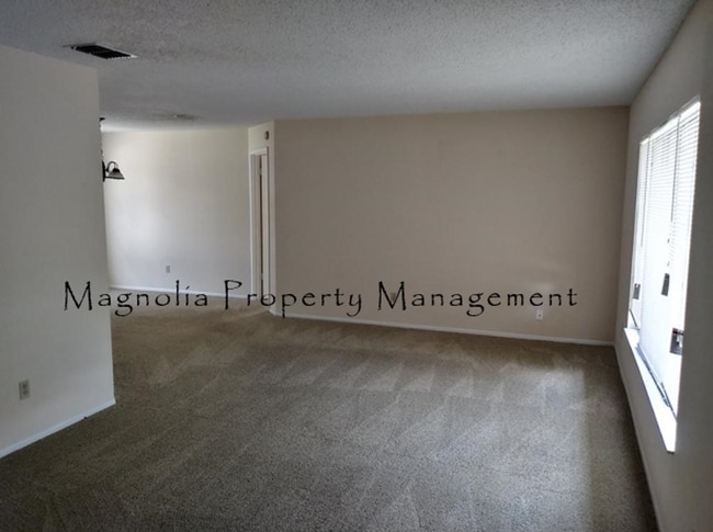 Photo - 7729 Indian Ridge Trail N