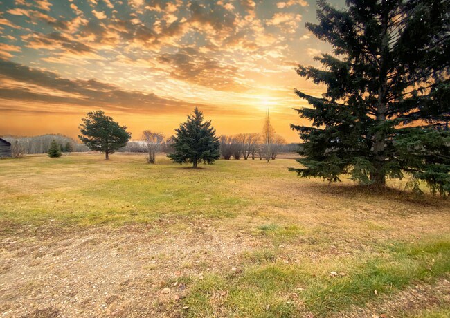 Photo - 714035 Range Rd 50