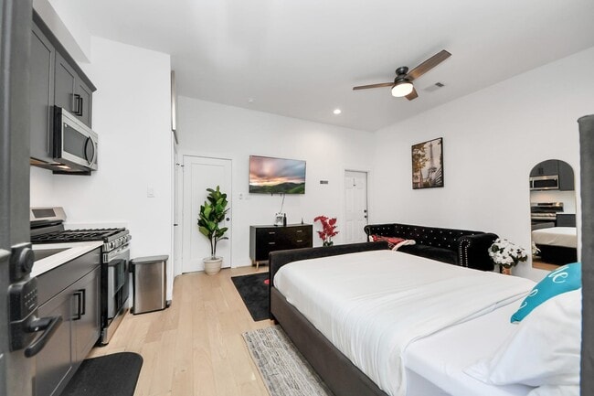 Photo - 1104 Palmer St