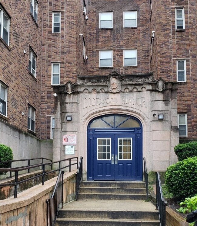 Edgewood Apartments