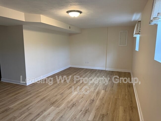 Building Photo - 1811 Winding Hill Dr