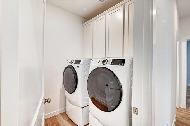 Photo - 8403 Oceanmist Cv Dr