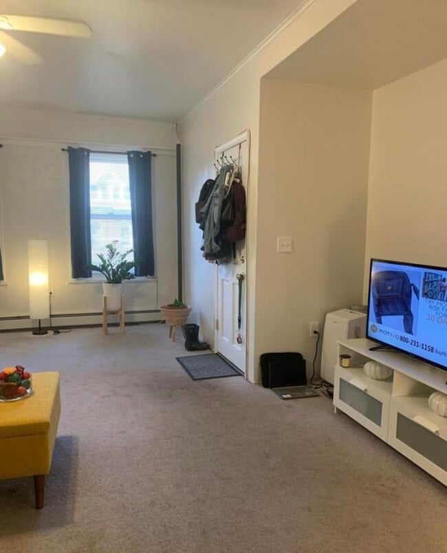 Photo - 80 W La Crosse Ave