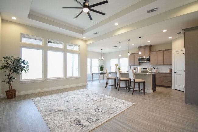 Photo - 516 Windy Way Dr