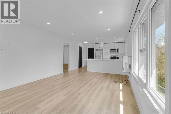 Photo - 51 Dundas St E Unité 7