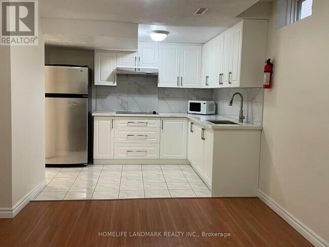 Photo - 73 Ketchum Crescent