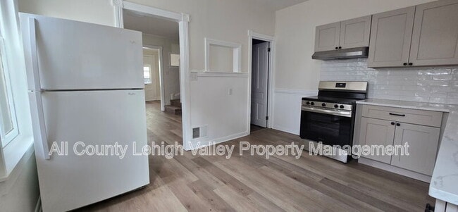 Photo - 326 N Fountain St