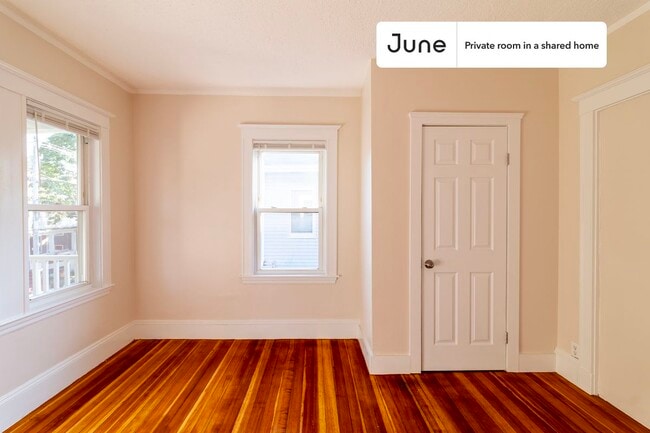 Photo - Room in Shared 6 bed/2 bath home Unidad D