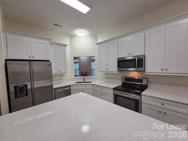 Photo - 112 Spring Grove Dr