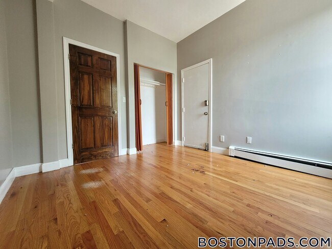338 Warren St Unit 6