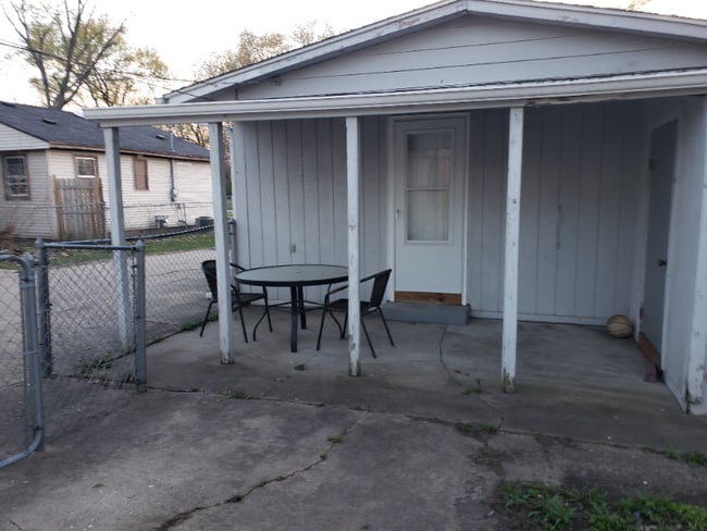 Photo - 1323 Carbaugh Ave