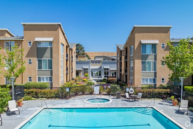 Building Photo - Pacific Shores