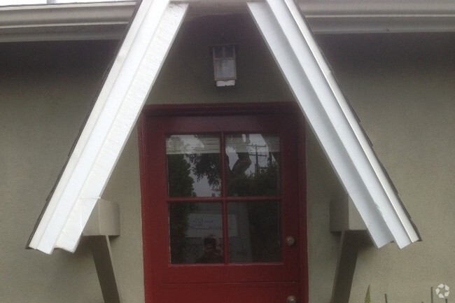 front door - 13380 Beach Ave Rental